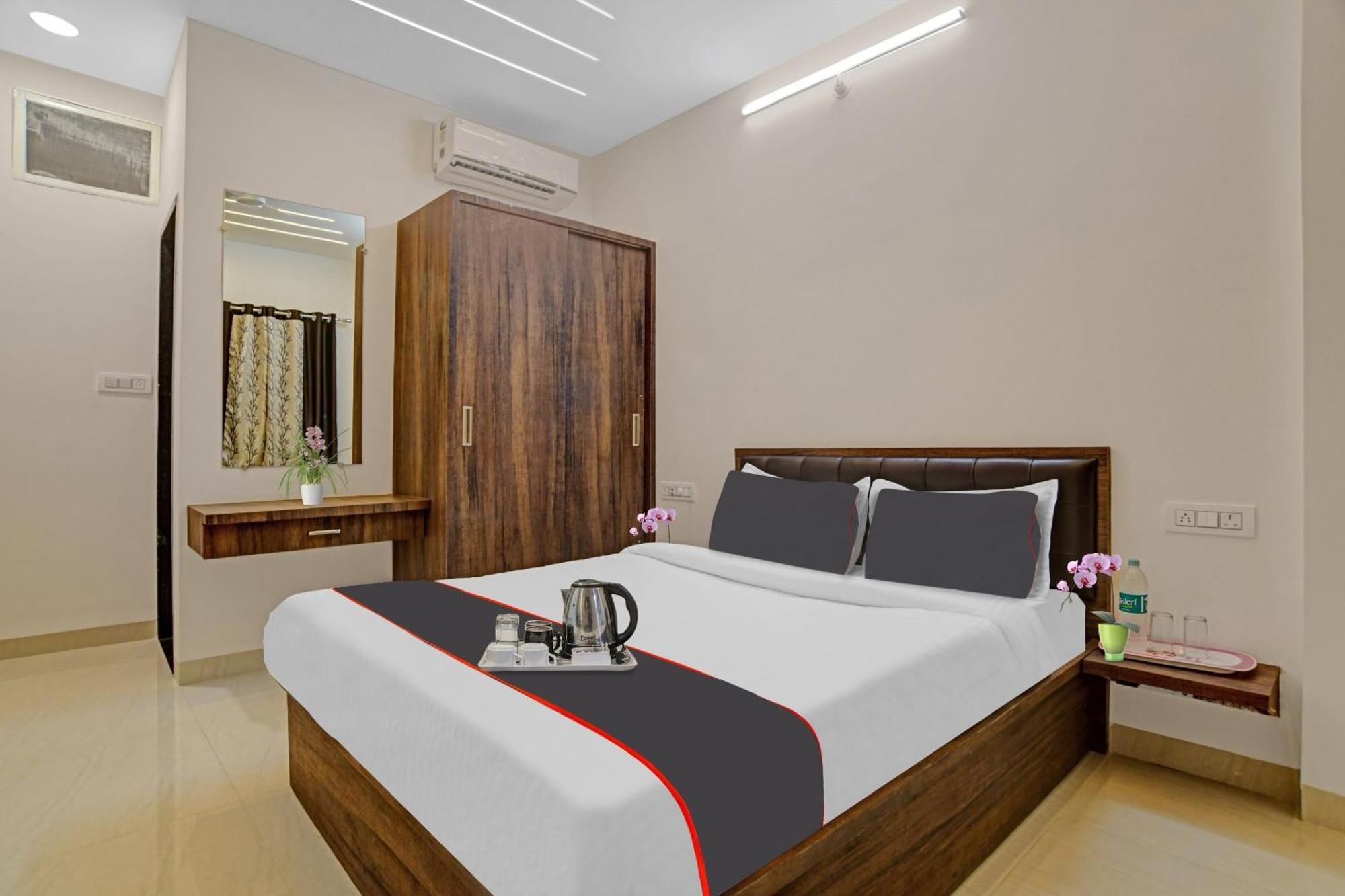 Collection O Riddhi Siddhi Hotel Indore Exterior photo