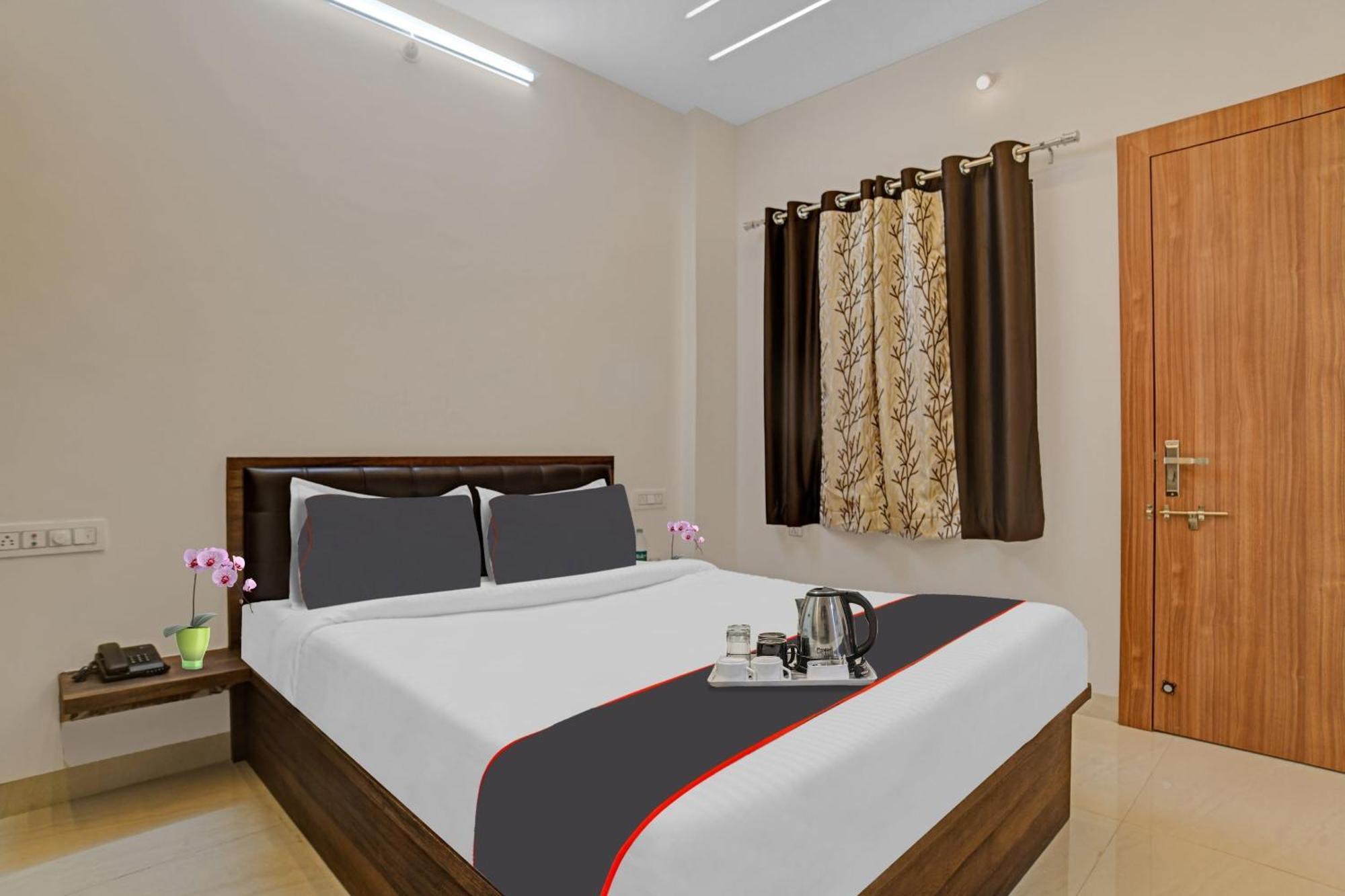 Collection O Riddhi Siddhi Hotel Indore Exterior photo