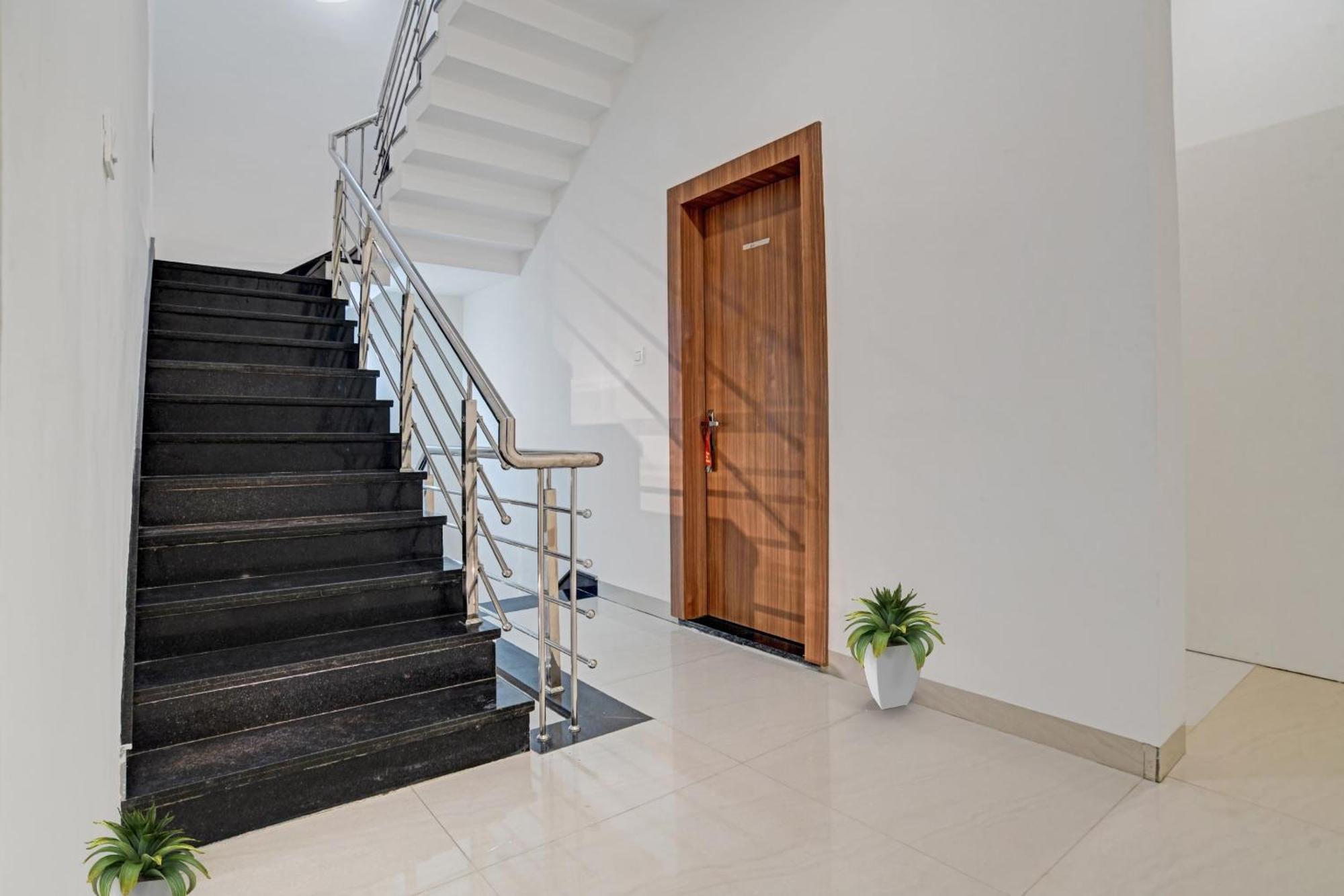 Collection O Riddhi Siddhi Hotel Indore Exterior photo